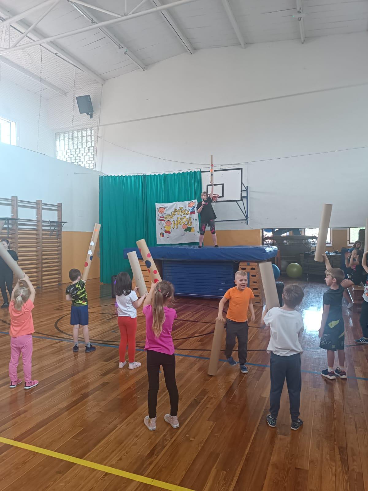 Gymnastika hrou (2)