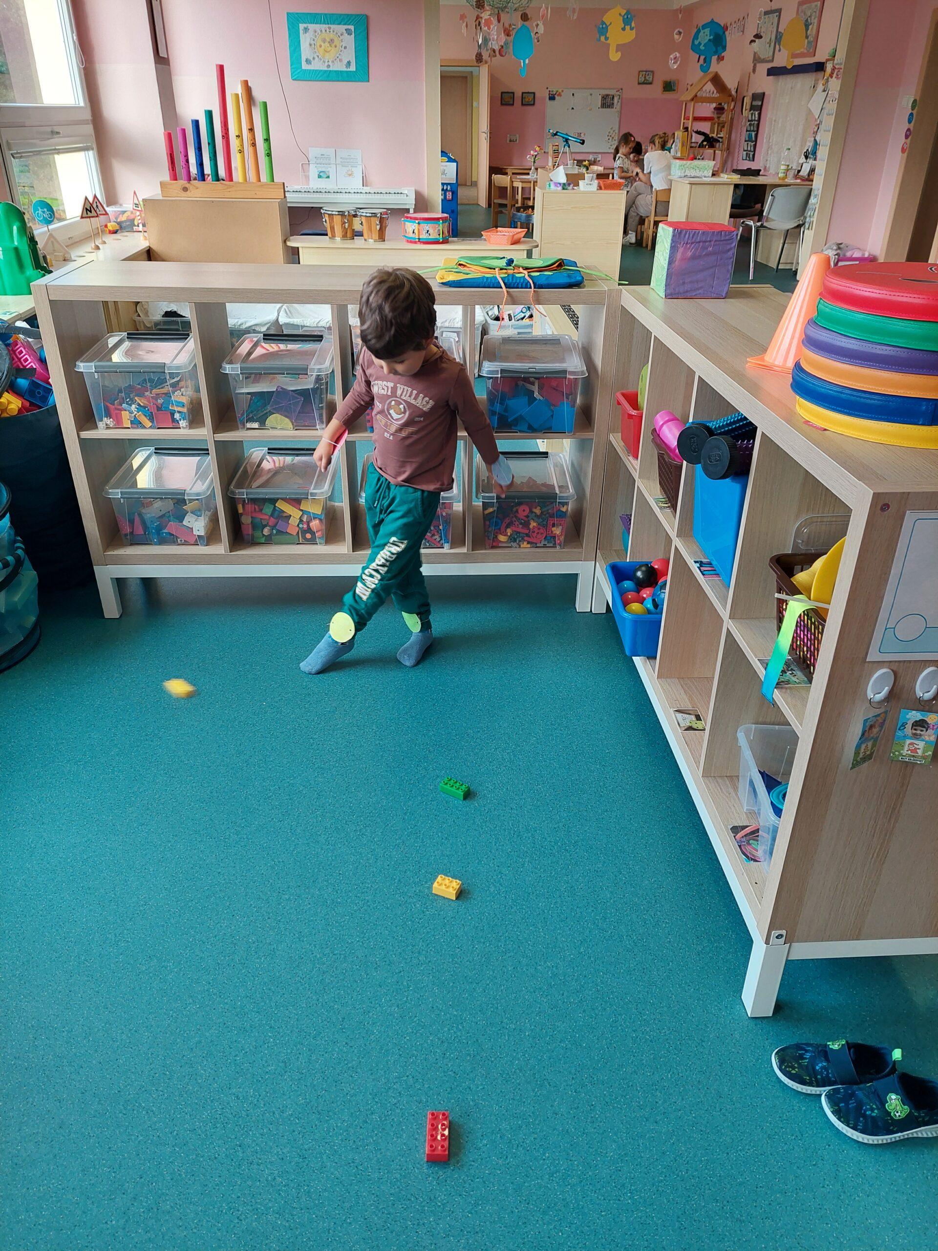 Pokus s pěnou, pohyb (4)