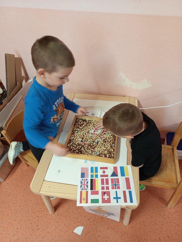 5f51f7c9-cb20-4b7b-907c-ac77dc68f1bb