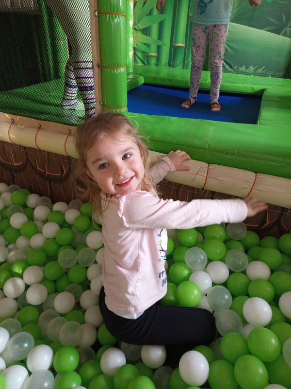 83dbc369-f6f4-4b32-a358-c7aee49e8991