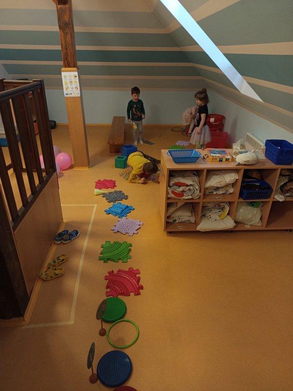 911ce057-e5b9-4c72-a71d-ba08173c3329