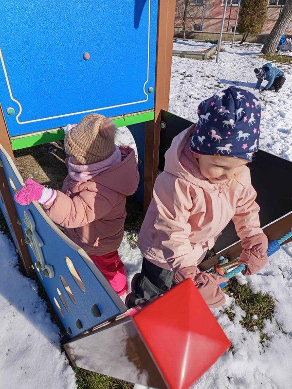 d75e0983-275f-41f0-9adb-41d23c9366d8_001