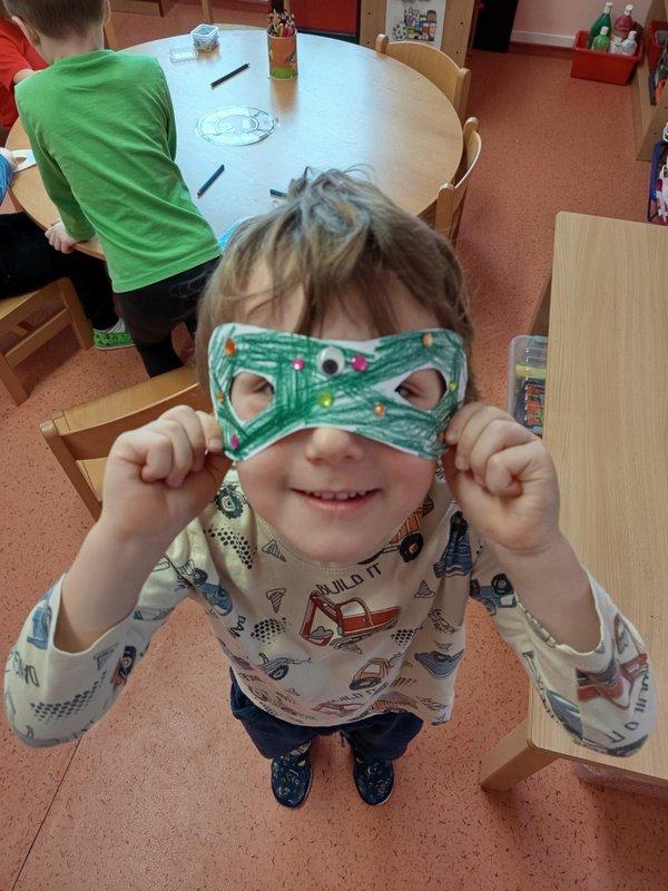 f4cc33ac-d003-4d93-bca8-77ec3cc8ede0