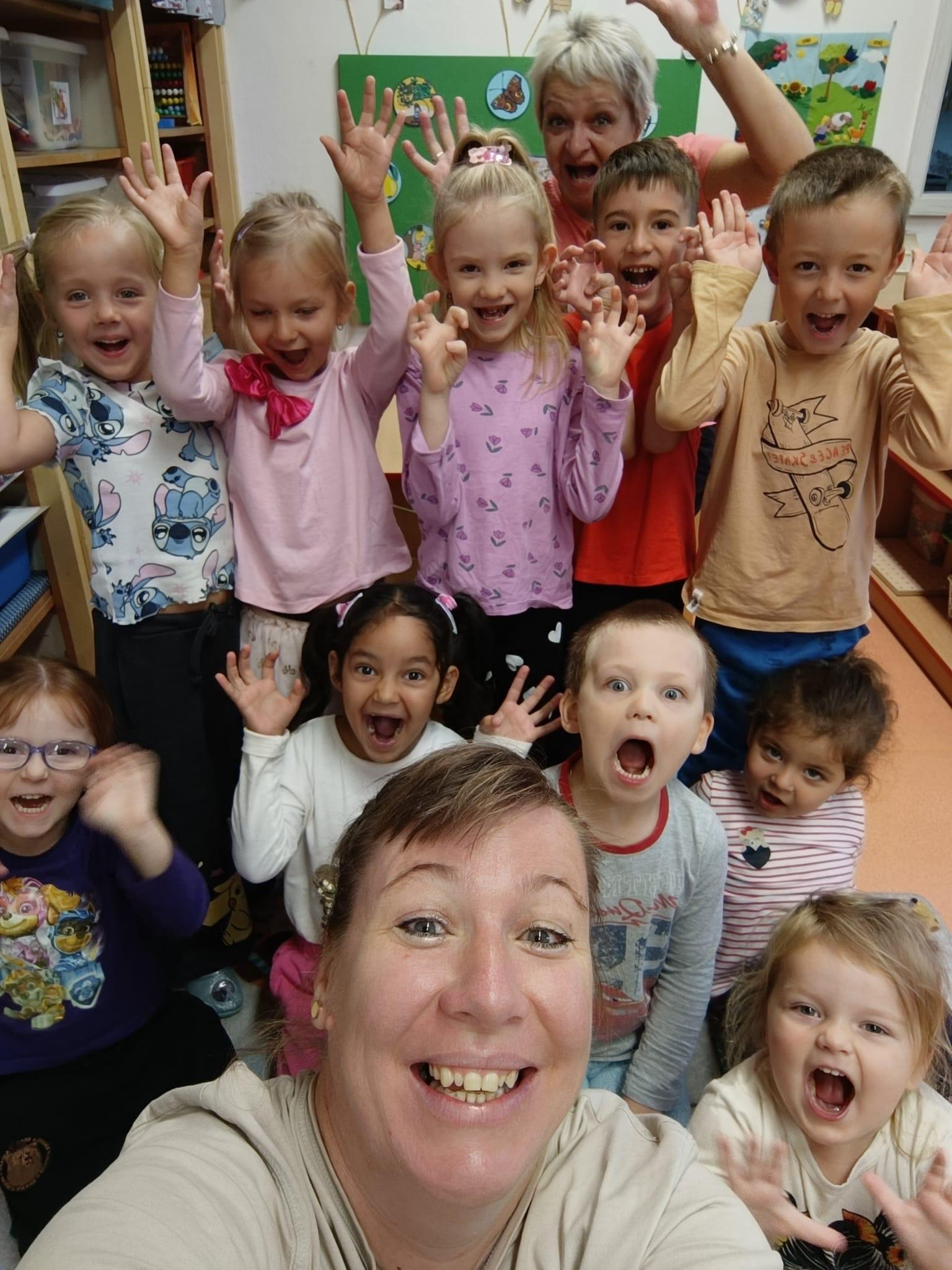 2f7afa1c-919e-4fe5-a44d-81f38f70ae42