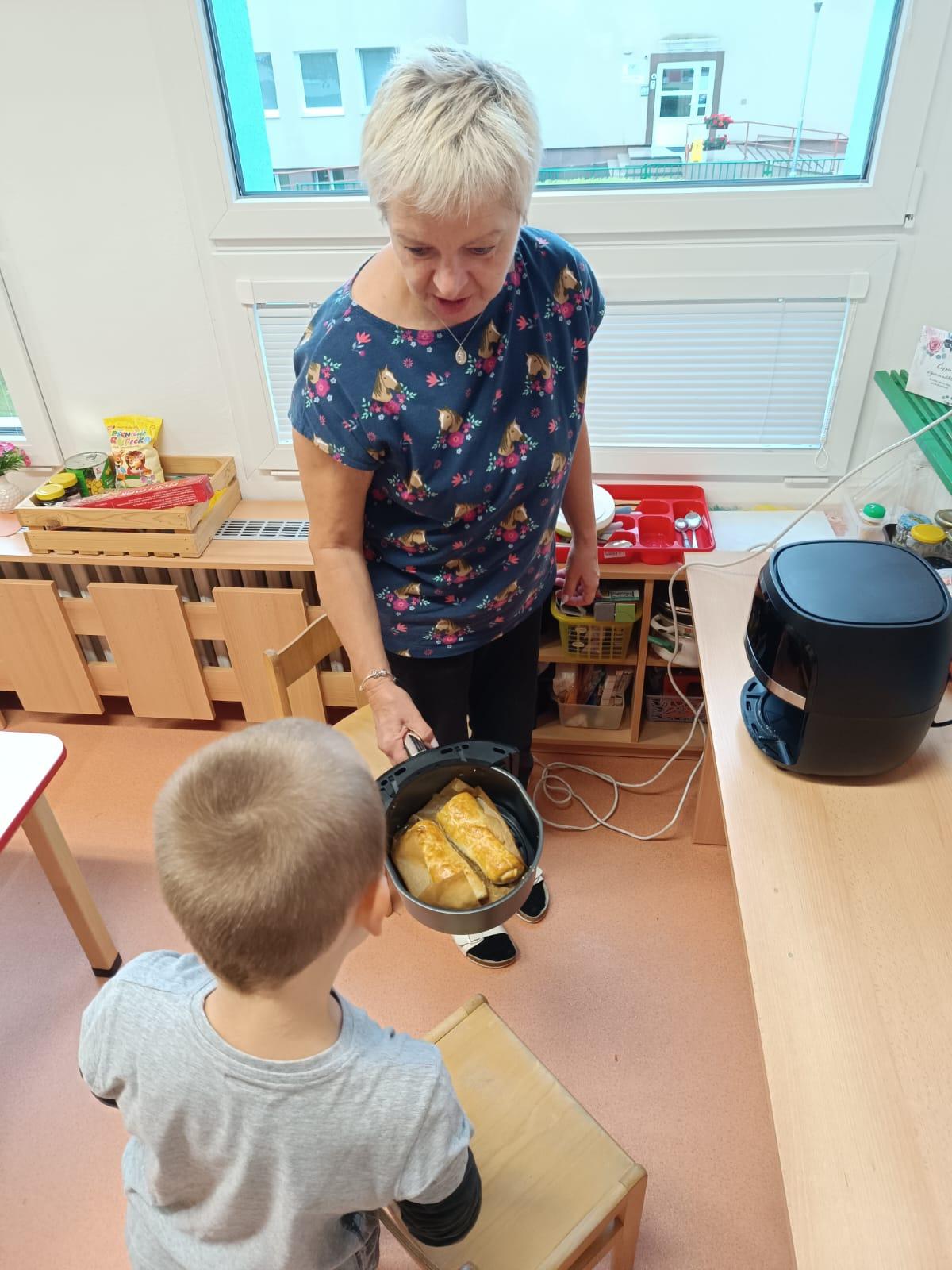 7ae41194-86c2-481b-be16-67e3d9c171fd