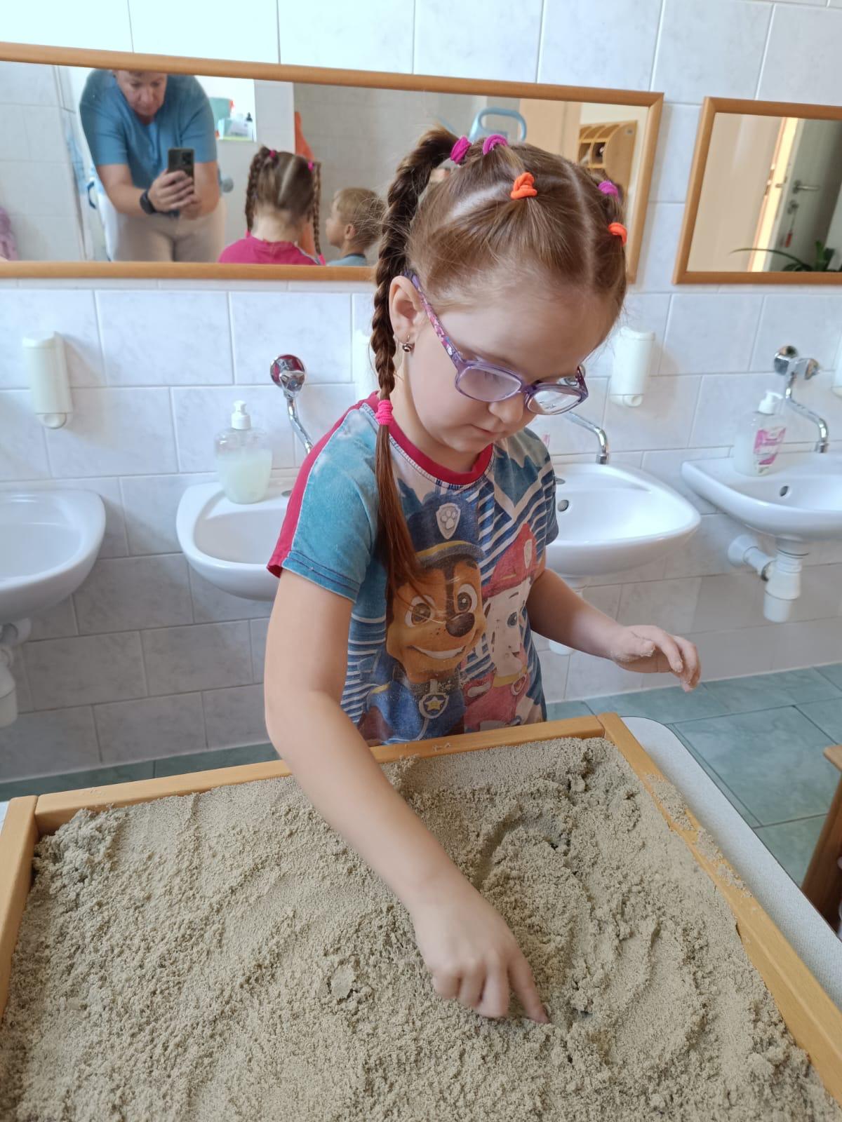 e121fd0f-067f-45c8-a4eb-dbfe8d4c31f2