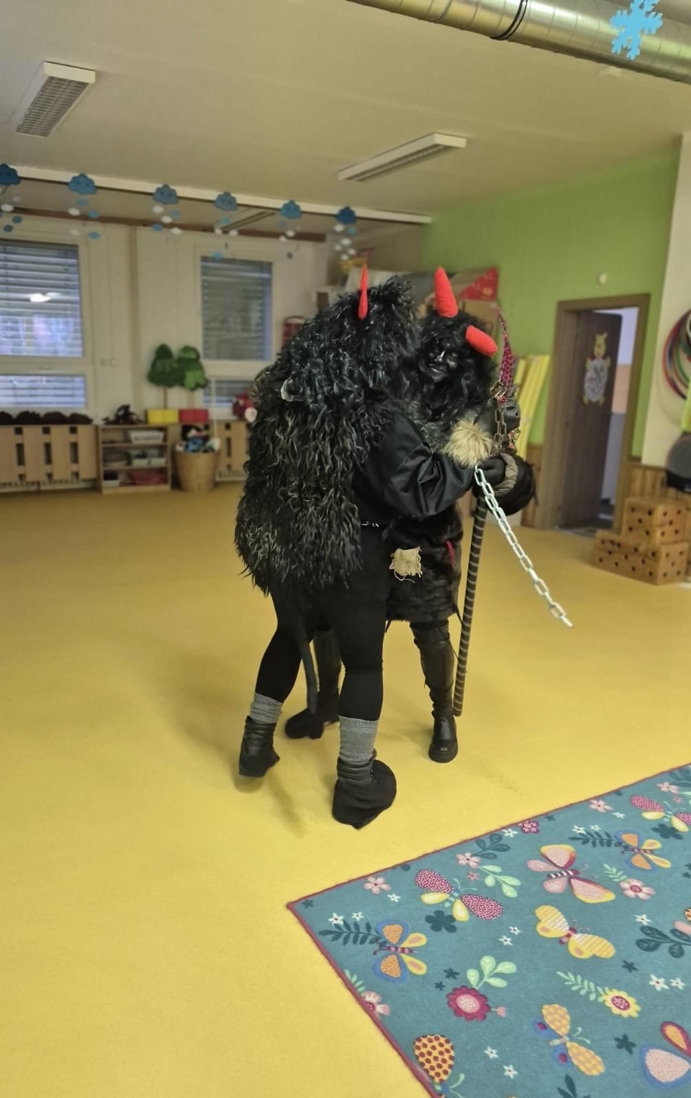 2971f7ca-1dca-4a09-8e74-977aaa051074