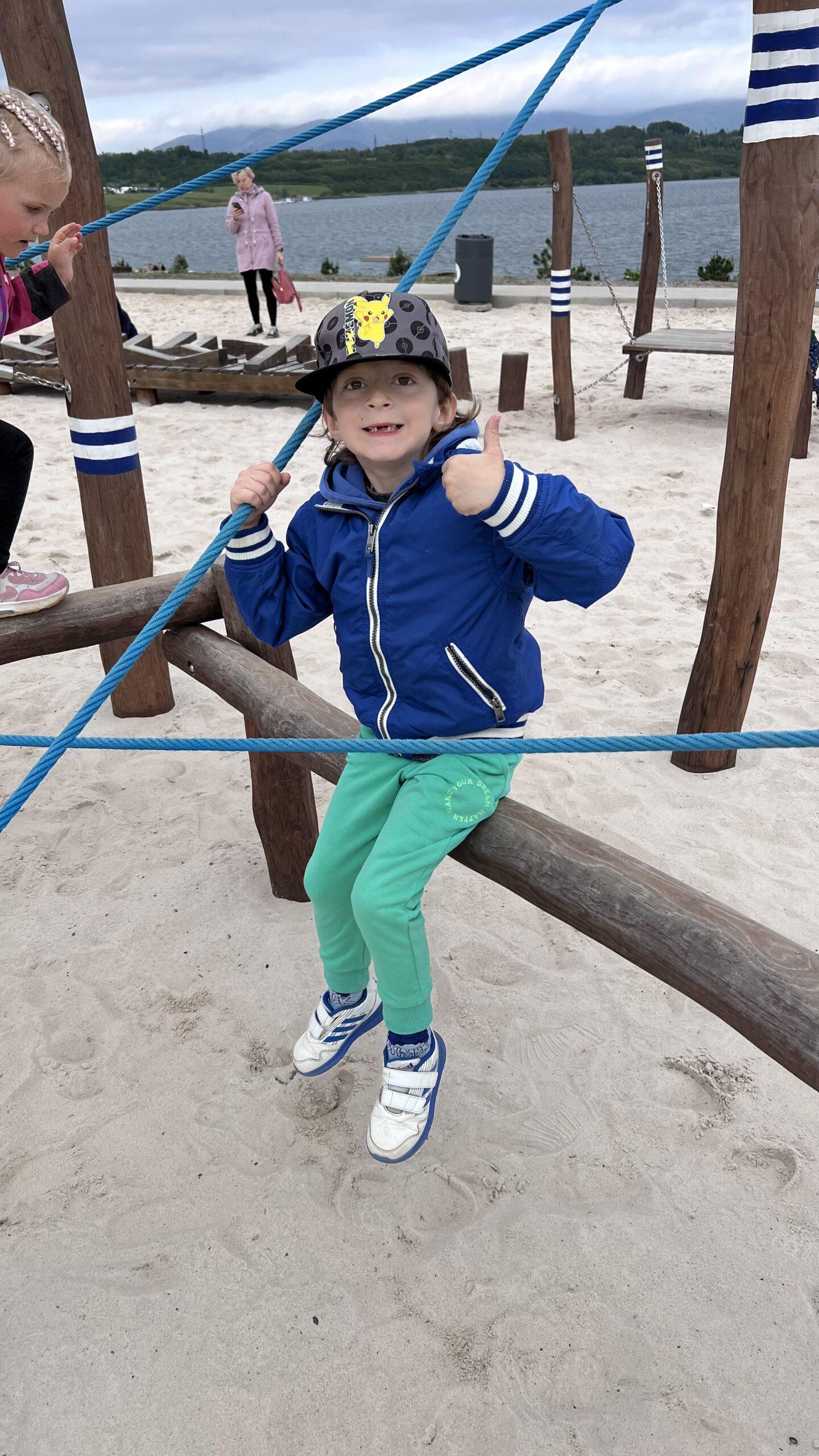 0B3B238A-A92C-4FAB-AD04-0BF2B3AE5C38