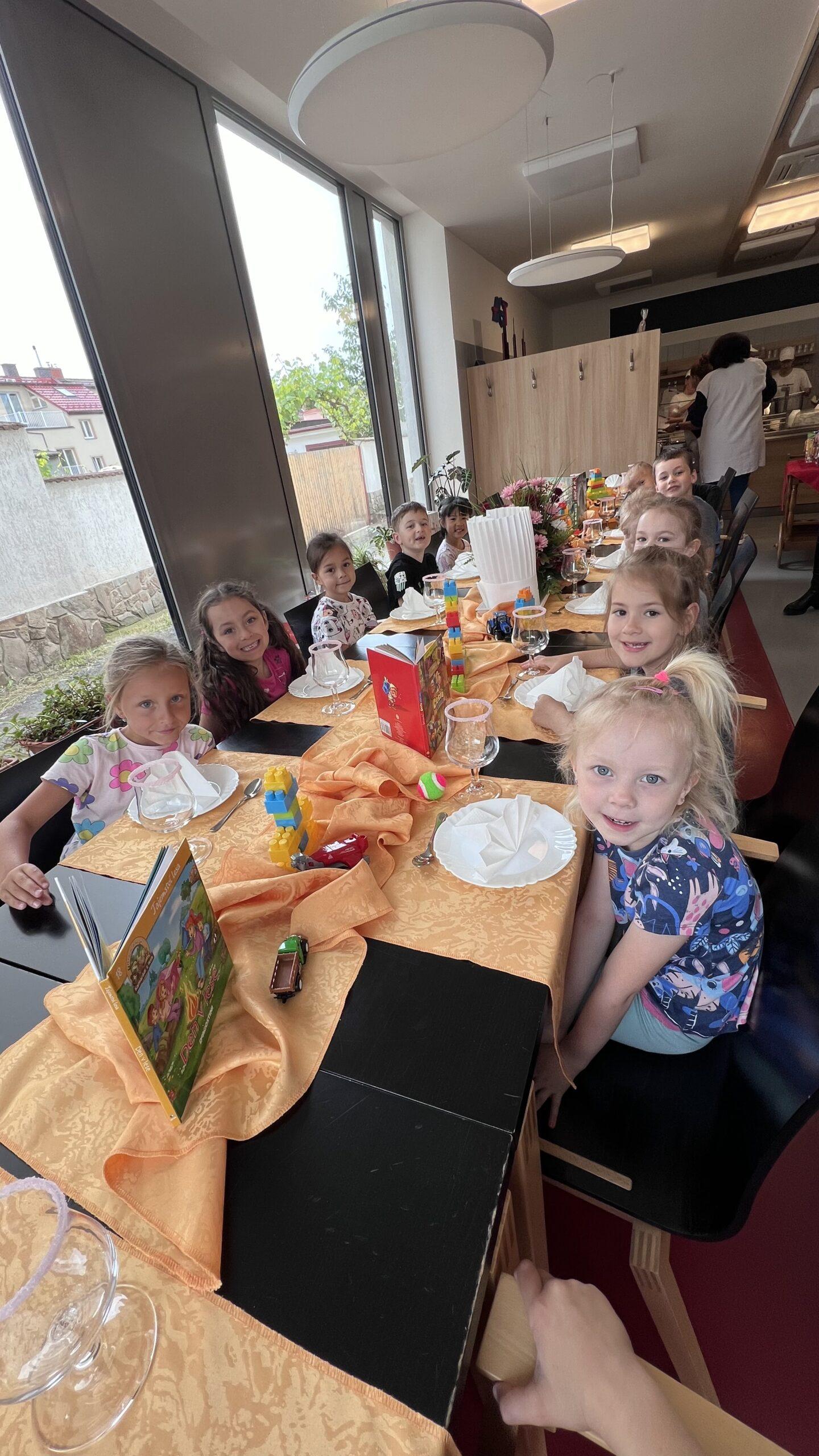 7E800FE5-9B61-40DC-829B-FC5BFD8AB83D