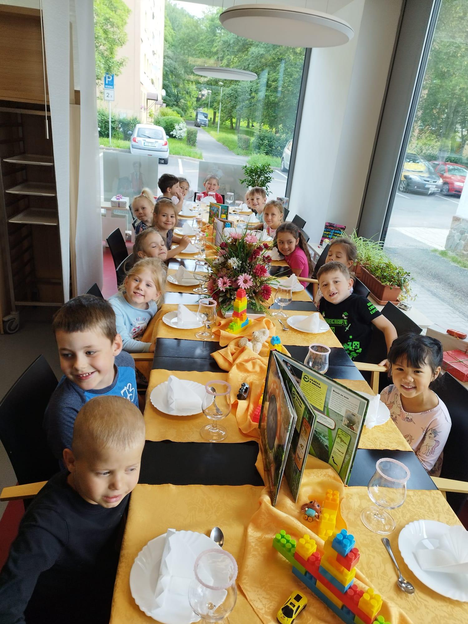 D217BF39-C50F-4179-83DC-27C213EBC602