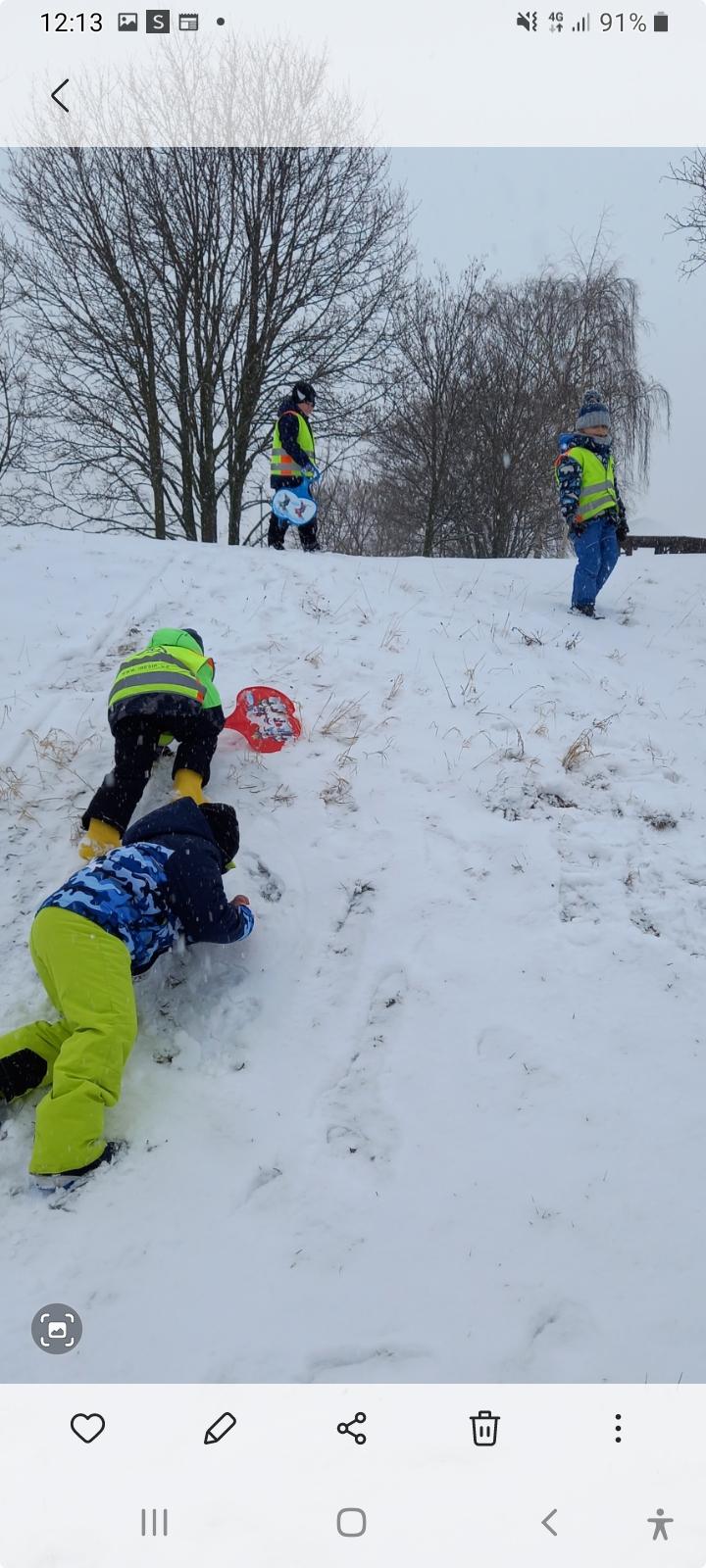 sáňkujeme žabky (2)