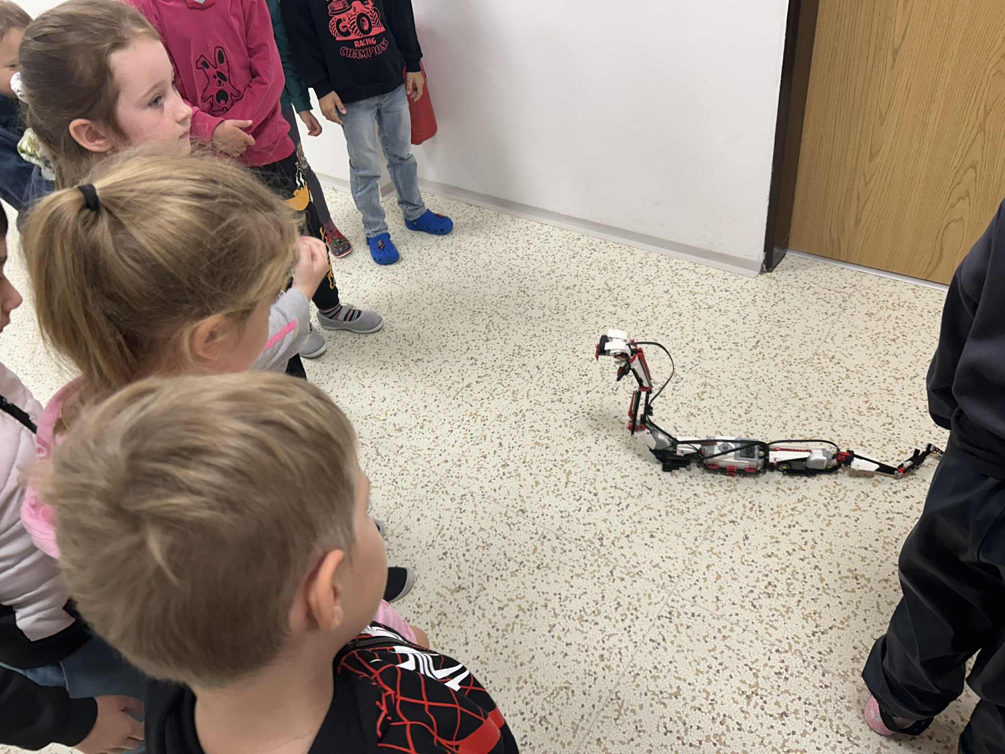 e068e54a-36b0-463e-bd87-f030f29ebc3b