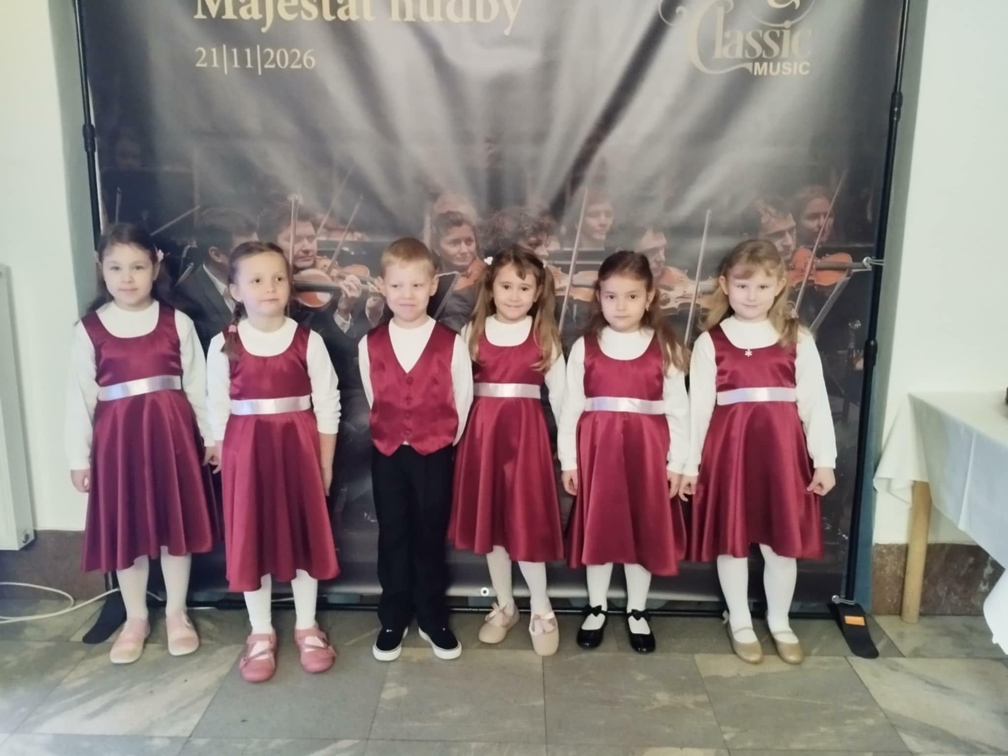 8b958531-362c-4220-bdda-bcc62c994352