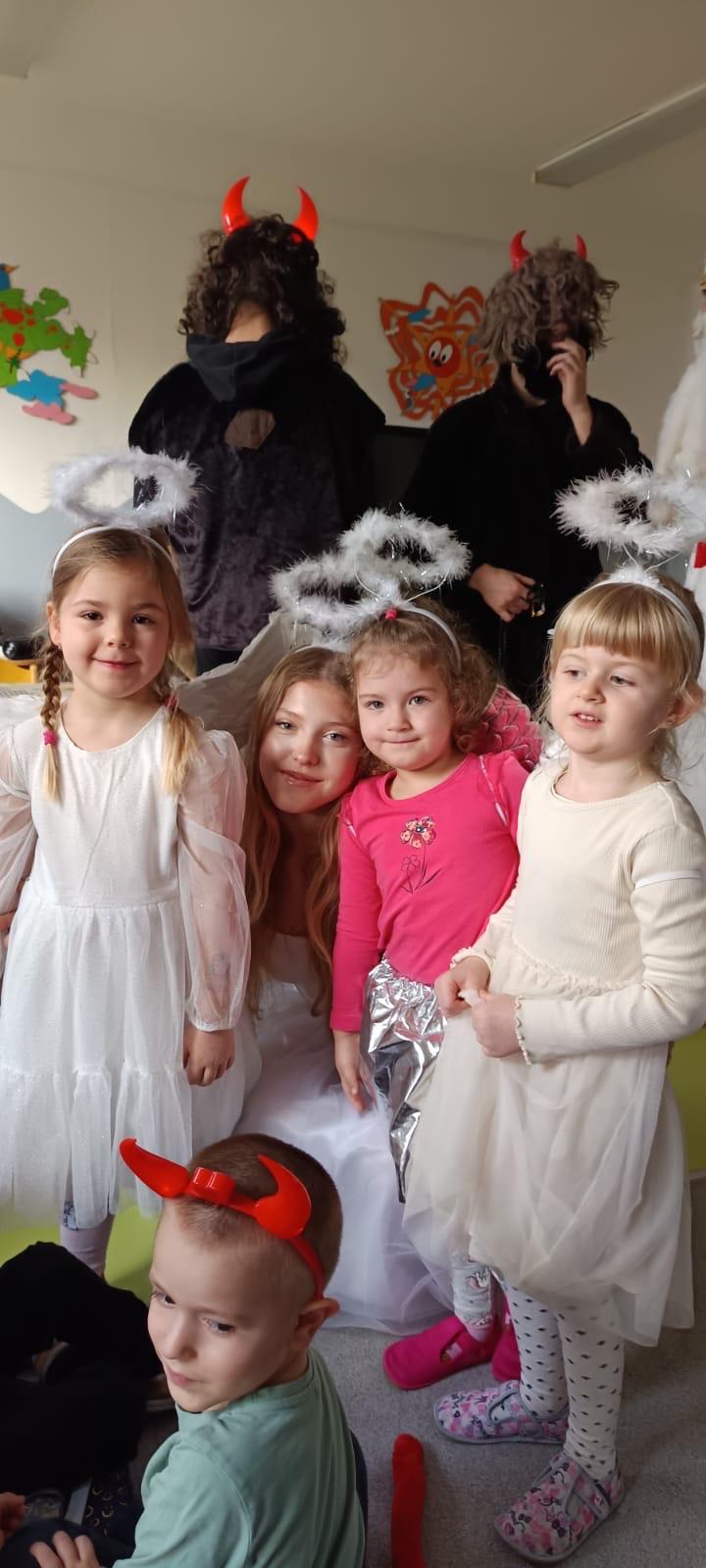 a0ac9f7b-659a-4363-a4e6-d573ba2b0ce4